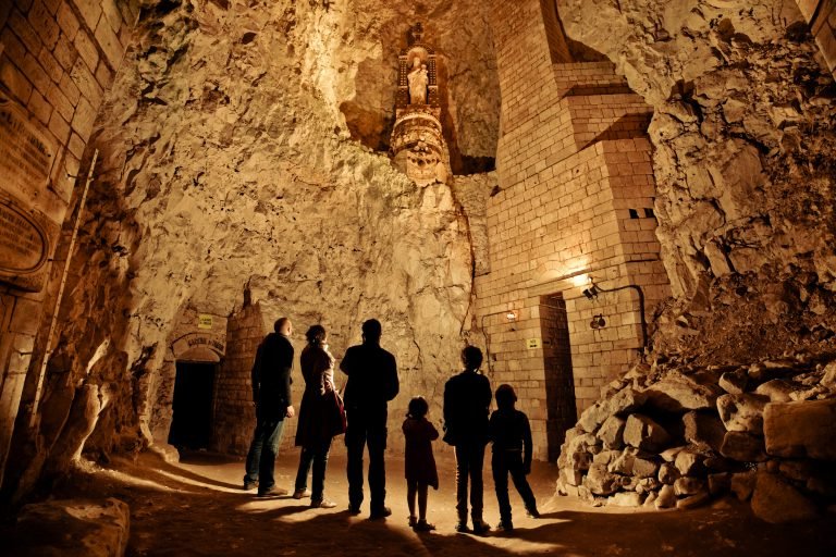 Visite du souterrain La Cité Souterraine de Naours